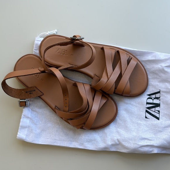 NWOT Zara Brown Leather Sandals Kids Size 33 (US 2) - Picture 4 of 4
